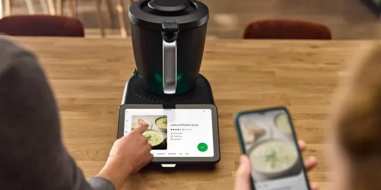 Telefon ve Thermomix ekranında tarif