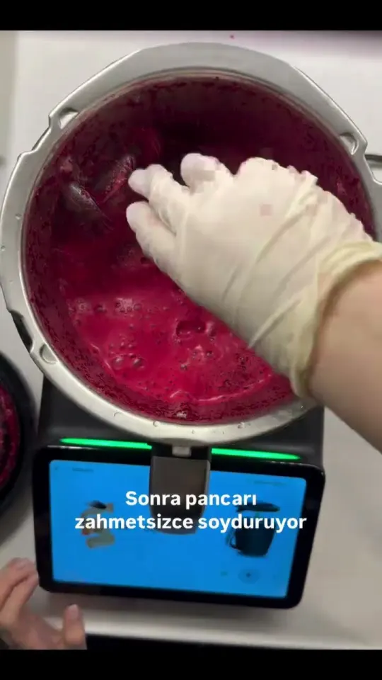 Burrata peynirli pancar carpaccio…Thermomix’te en ama en sevdiğim salata tariflerinden biri.