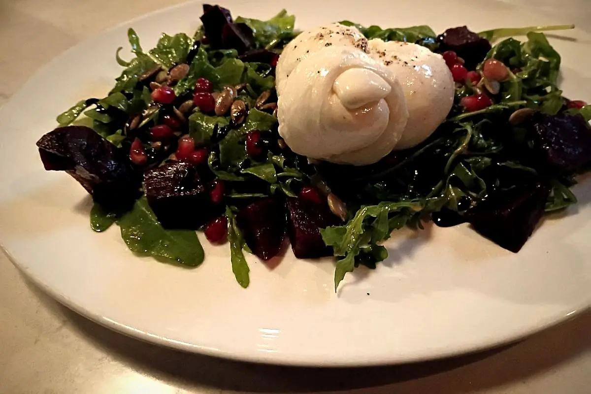 Burrata Peynirli Pancar Carpaccio tarifi