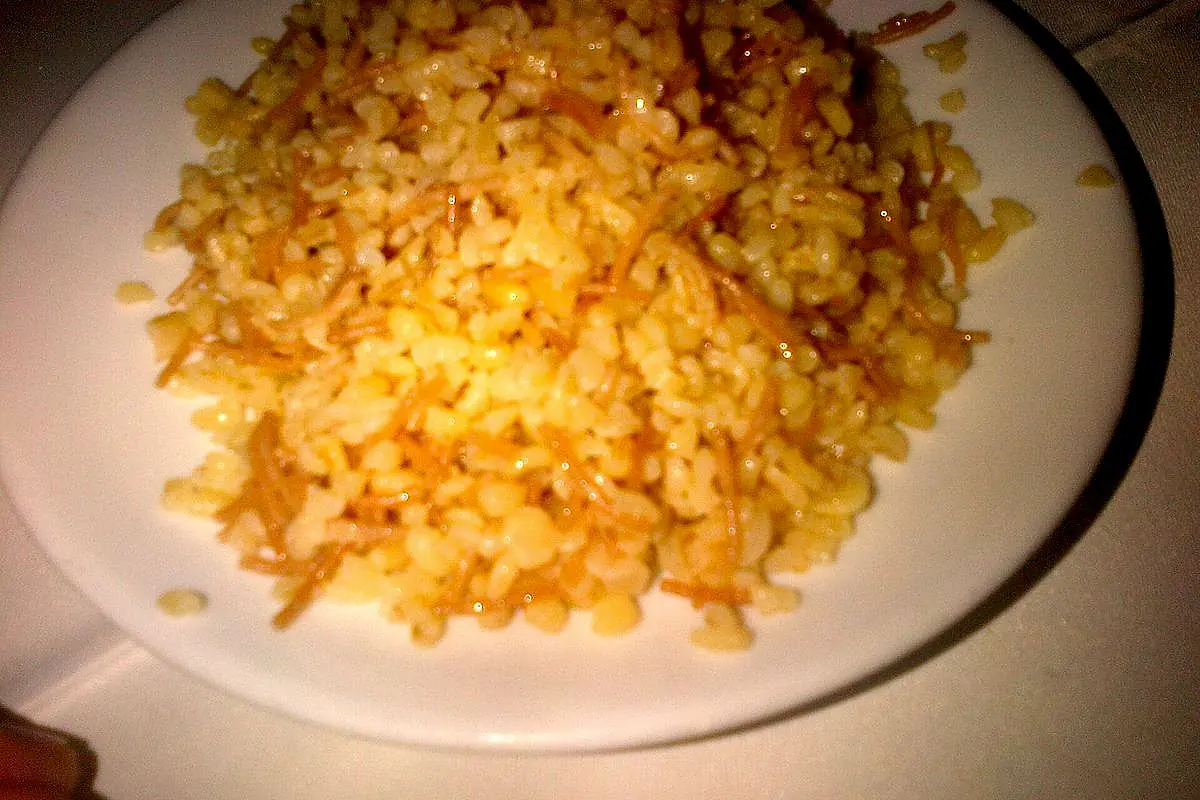 Domatesli Bulgur Pilavı tarifi