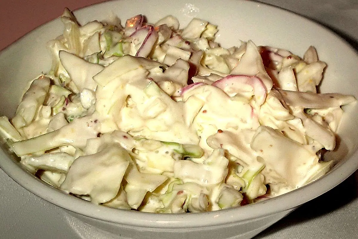 Çıtır Lahana Salatası tarifi